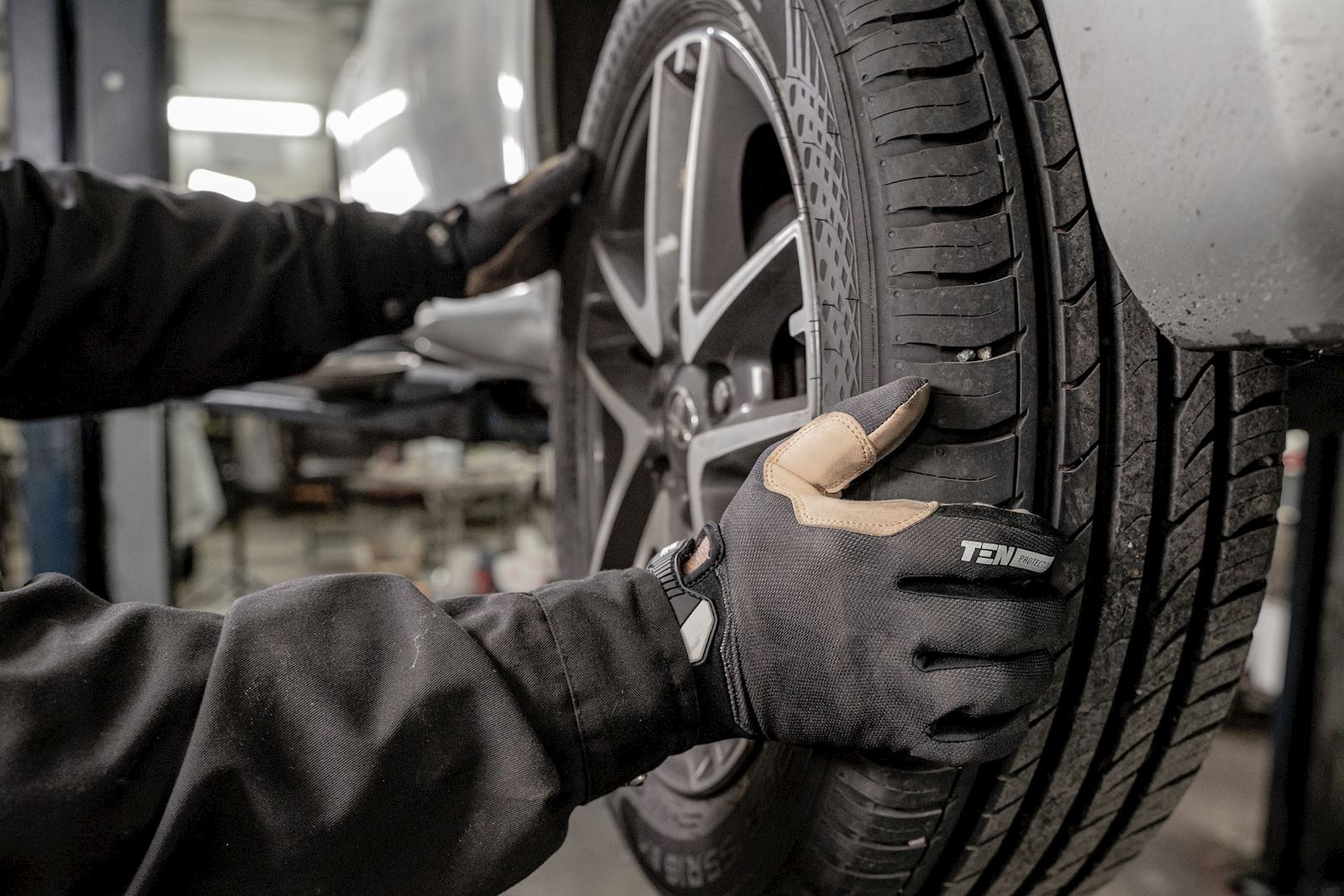 #Cars - Checking Your Tire Pressure #Autocar #auto #FrizeMedia