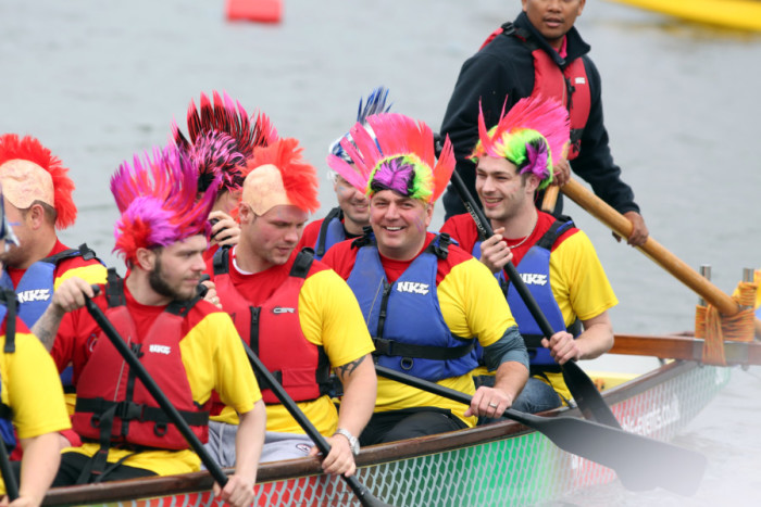 #DragonBoatRacing – Trendy #Corporate #TeamBuilding #Event #FrizeMedia