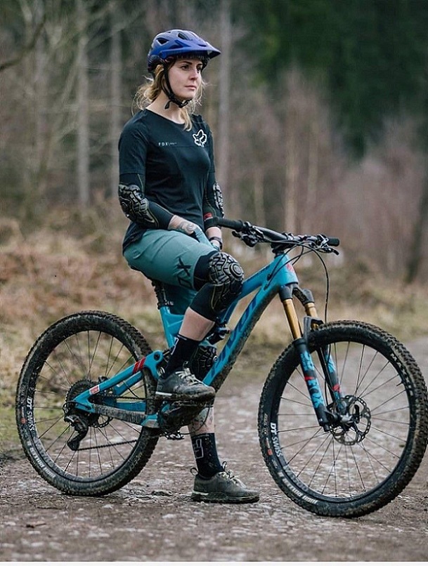 Mountain Biking18