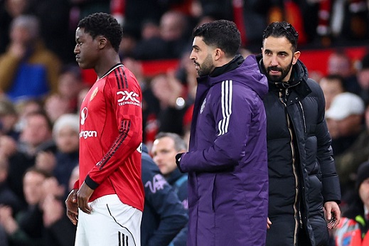 Mainoo Man United3 Mainoo Man United3